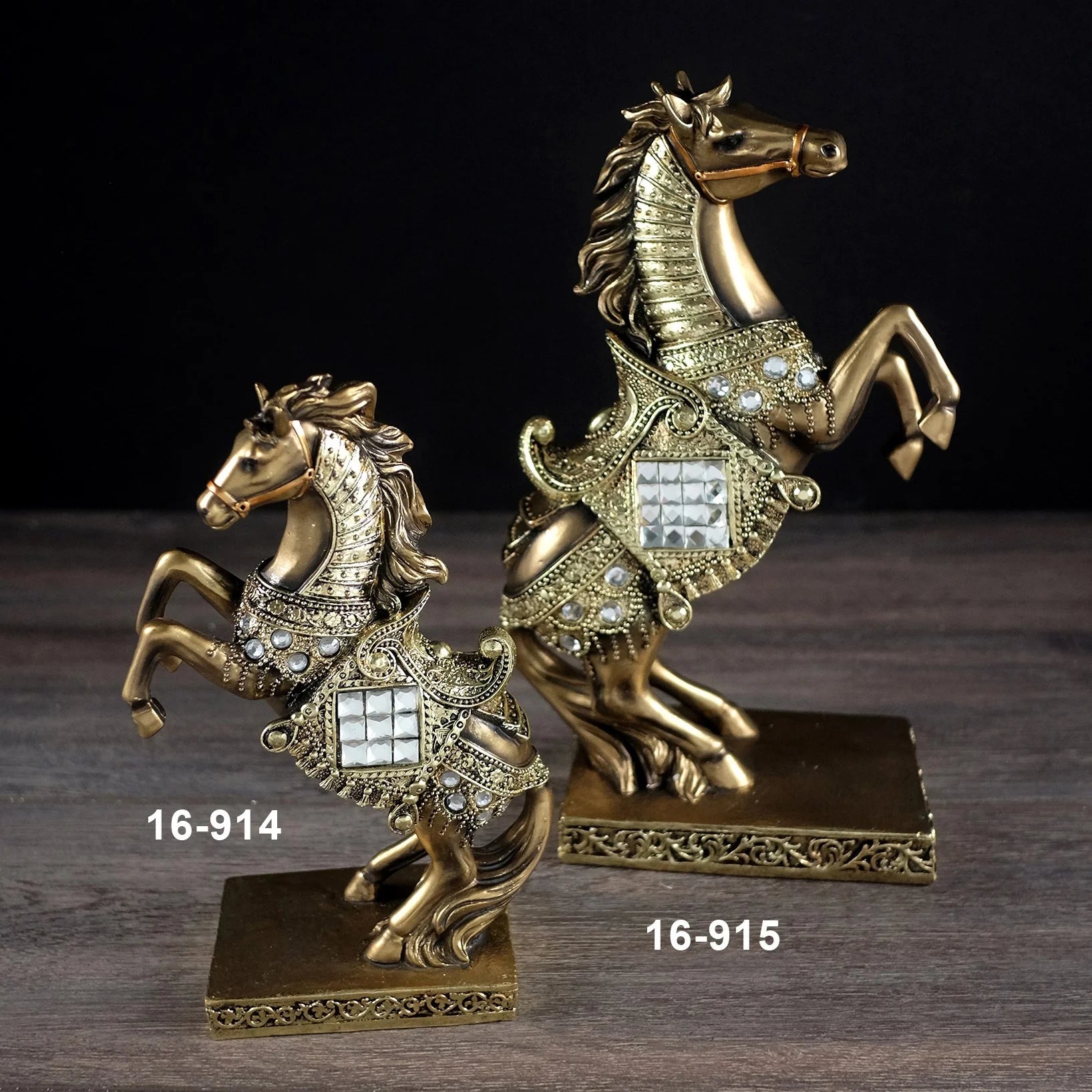 REARING HORSE FIGURINE EL 16-914