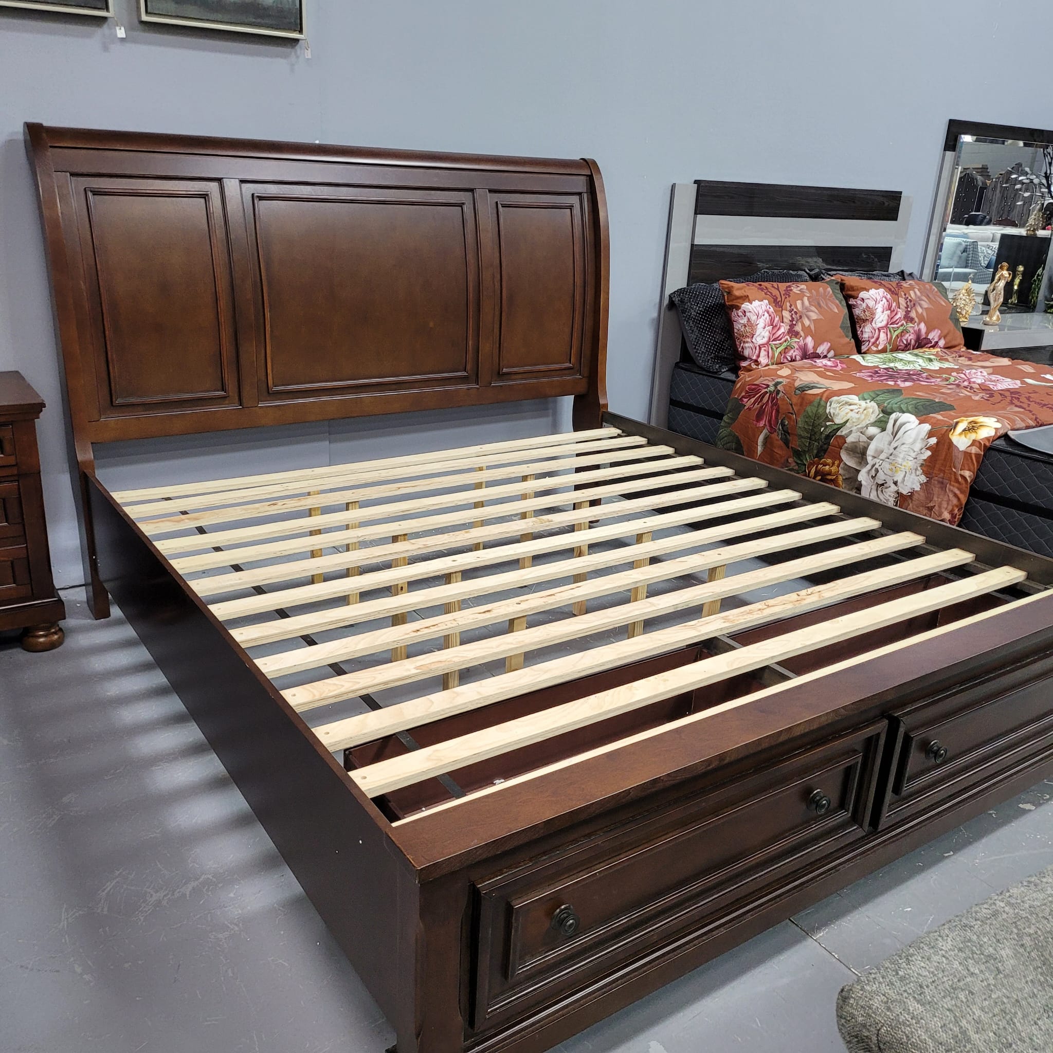 Baltimore Bed With Sleigh Headboard And Storage Footboard Walnut 851