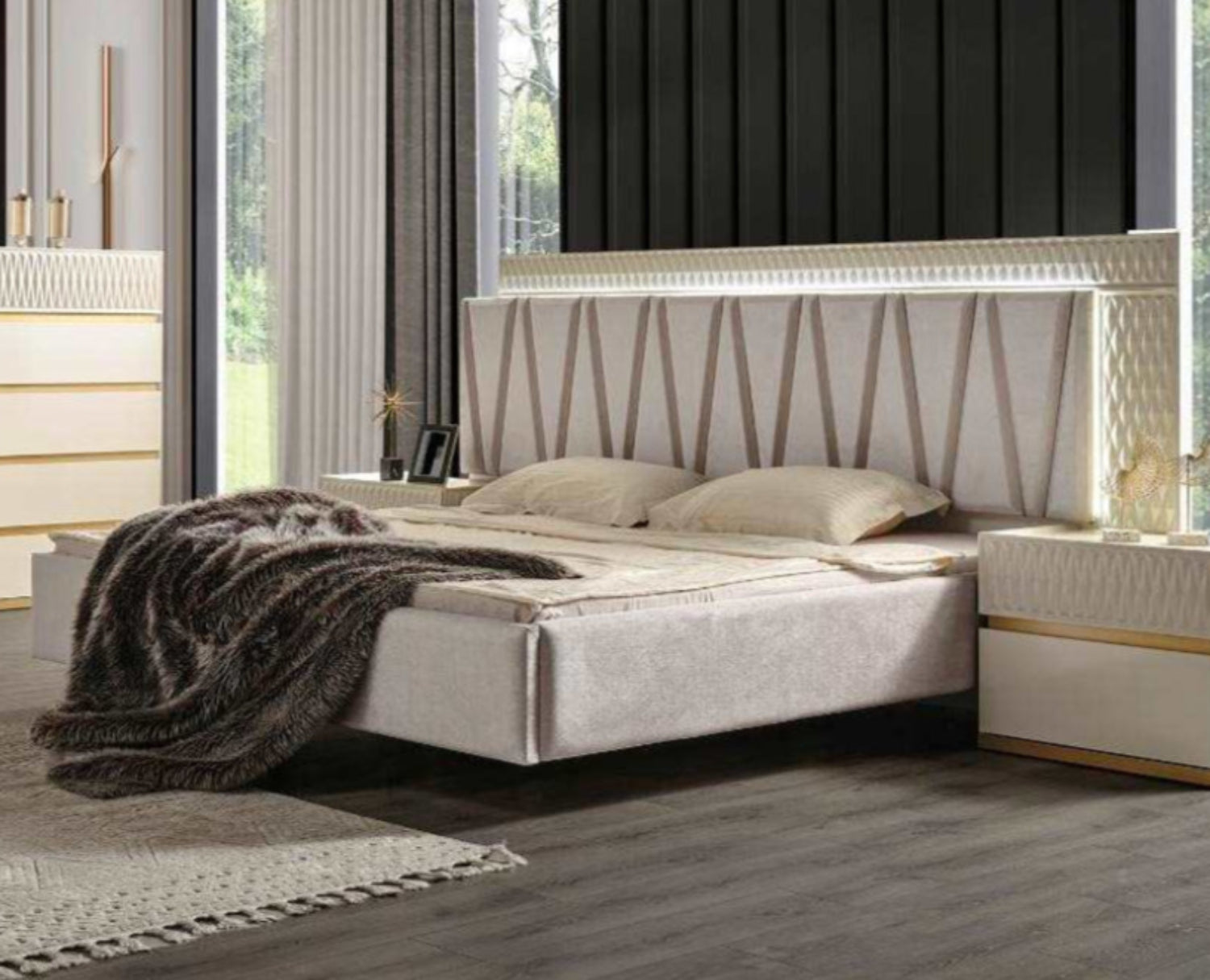 Delfano Gold and Cream Lacquer Finish Bed 1761