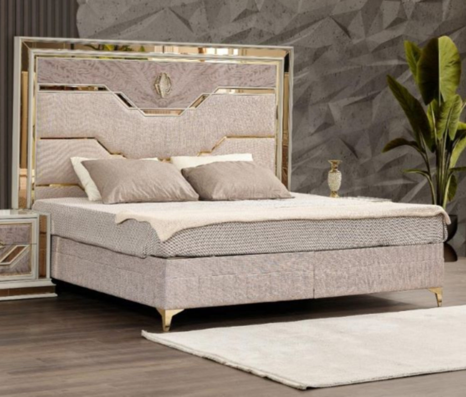 O'mari Beige Modern Bed with Gold Accent 1881