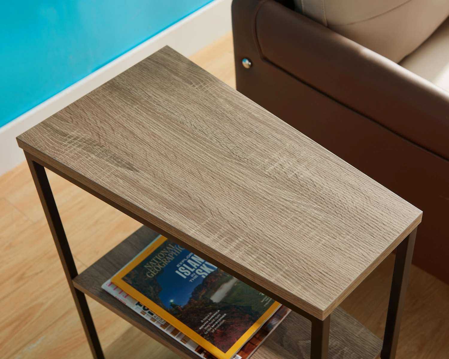 Side Table with Sturdy Black Powder-Coated Steel Frame 080