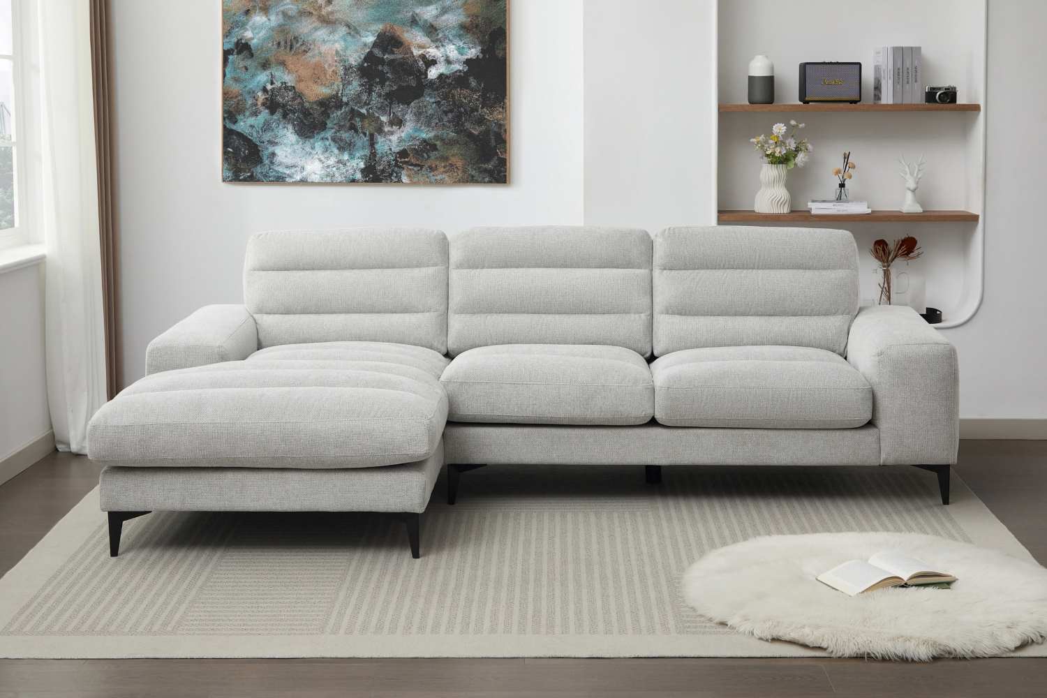 Suki Light Grey Sectional With Black Metal Legs 99084