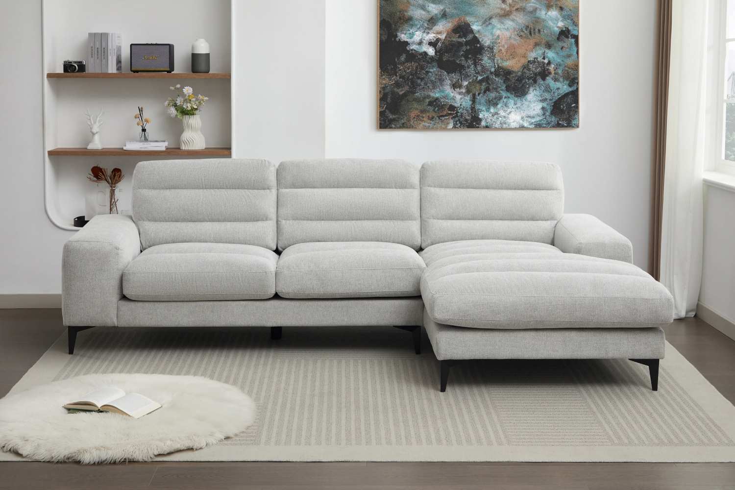 Suki Light Grey Sectional With Black Metal Legs 99084