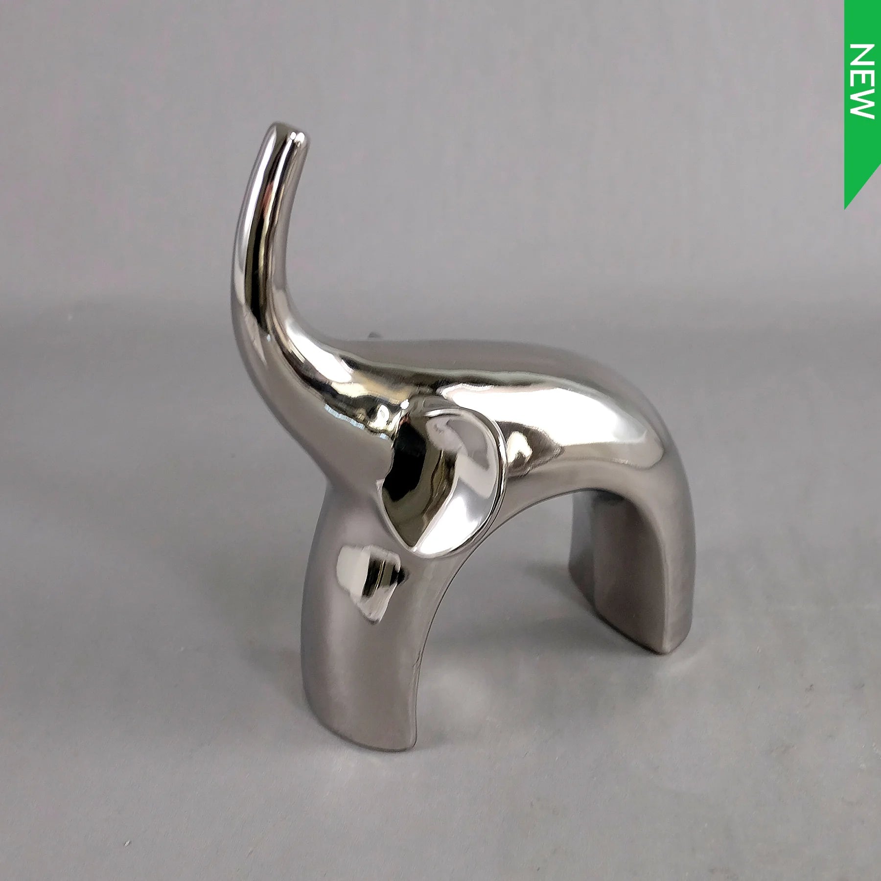SILVER MODERN ELEPHANT STATUE EL V50-471