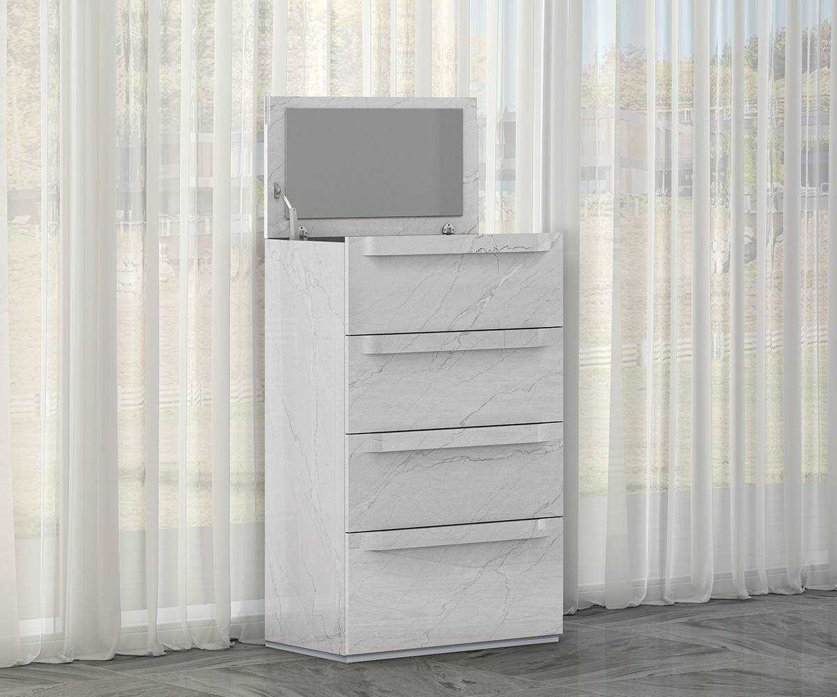 Zeke Platform 4 Drawer Chest With Built-in Mirror White 109