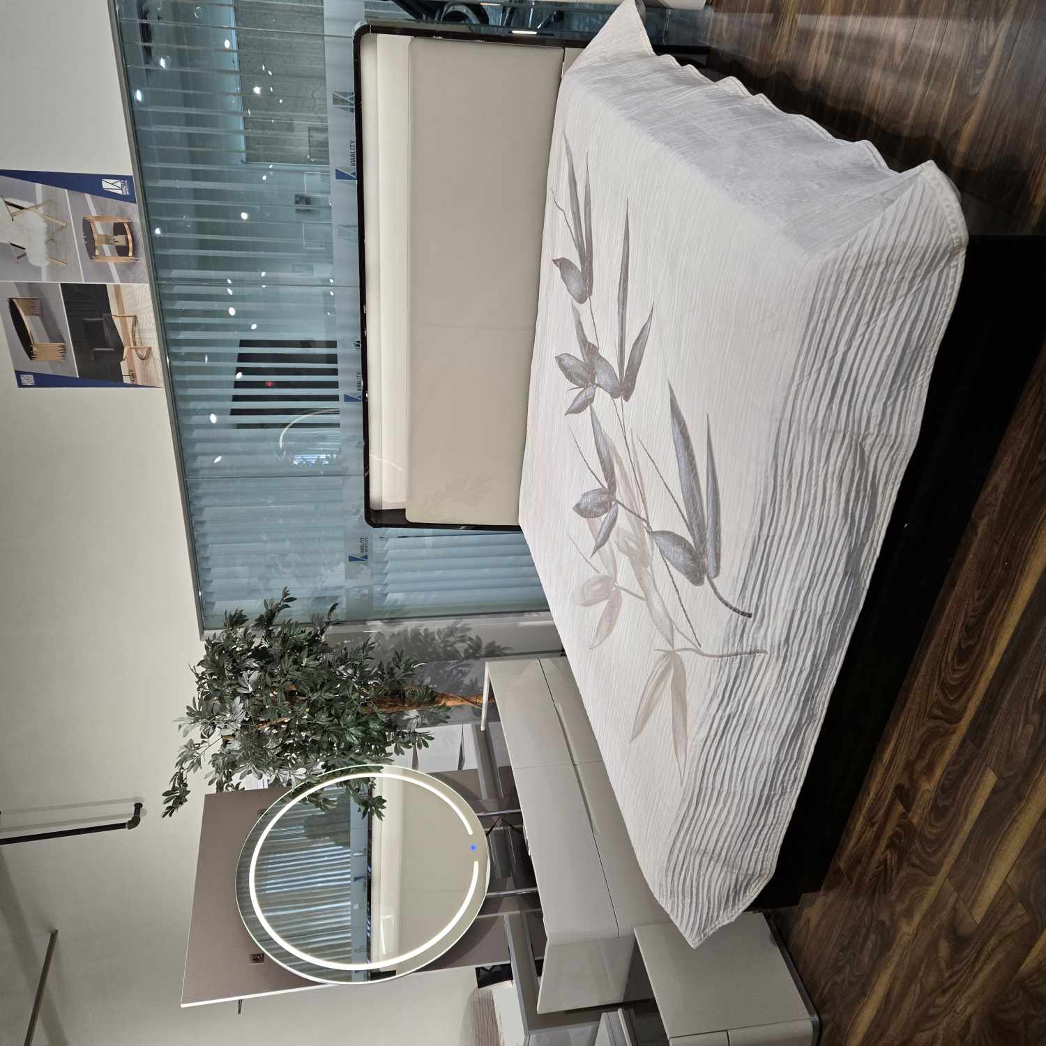 Mario Hydraulic Lift High Gloss Lacquer Bedroom Set Grey & Ebony