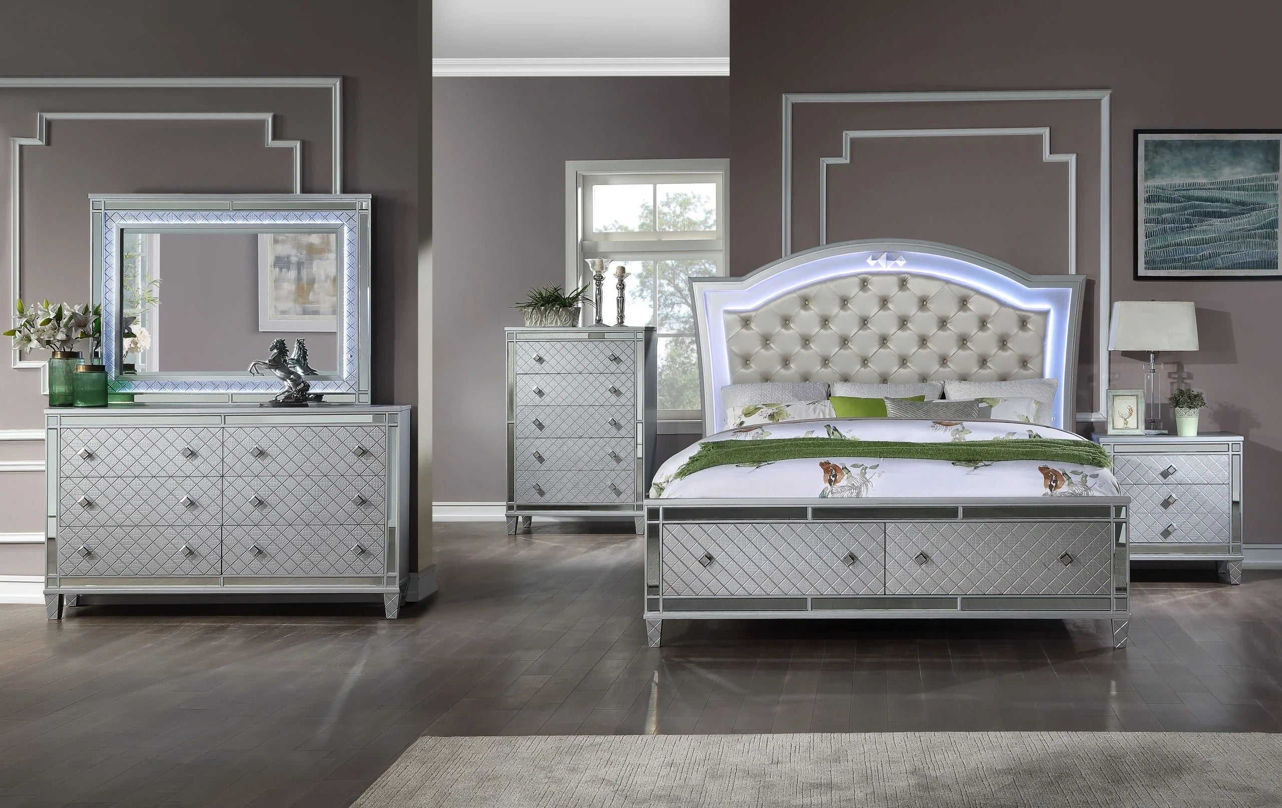 Shiny Silver Queen Bedroom Set B6731 (OPEN BOX)