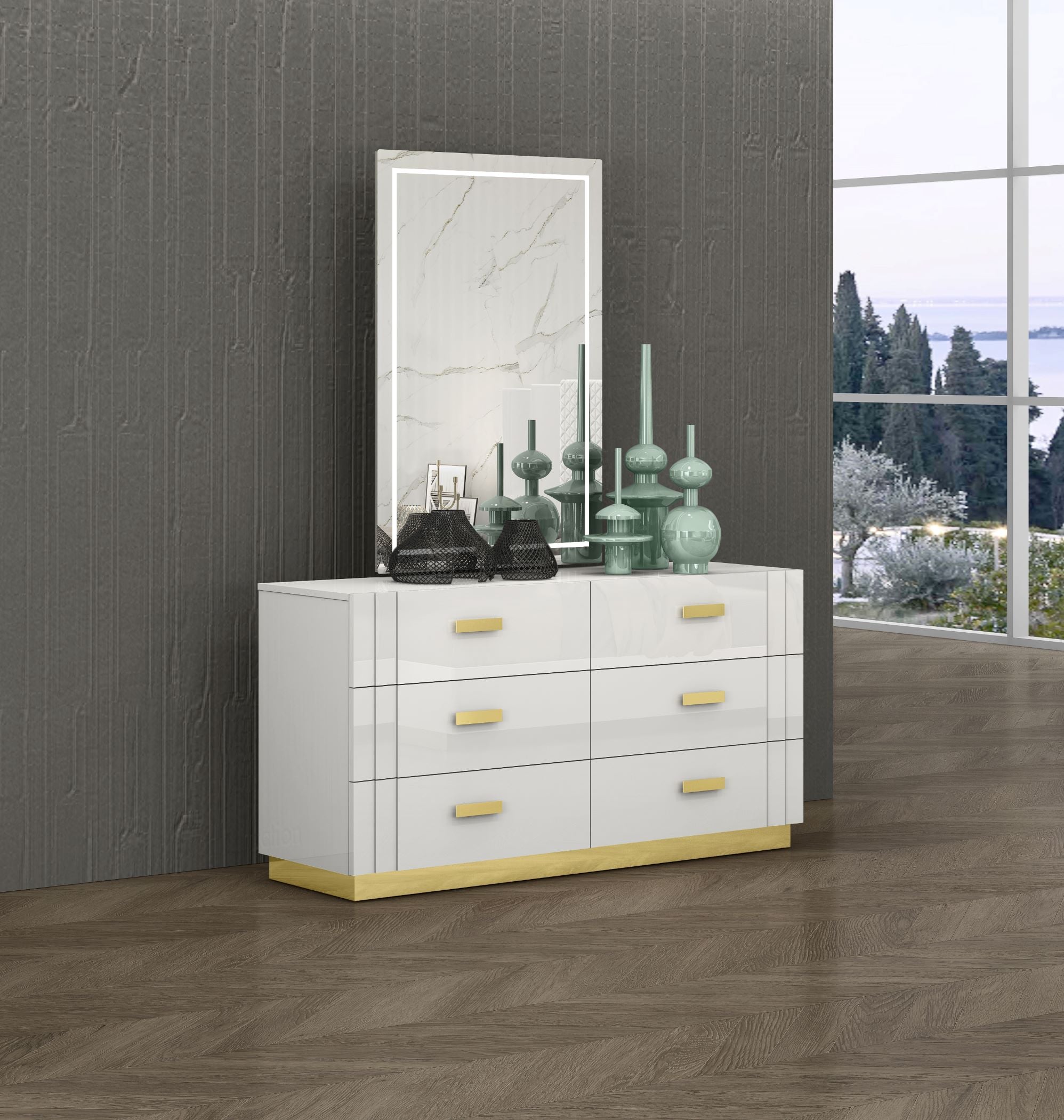 Tanner White & Gold Lacquer Dresser & Mirror SB804