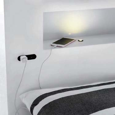 Eyes White Lacquer 8PC Bedroom Set