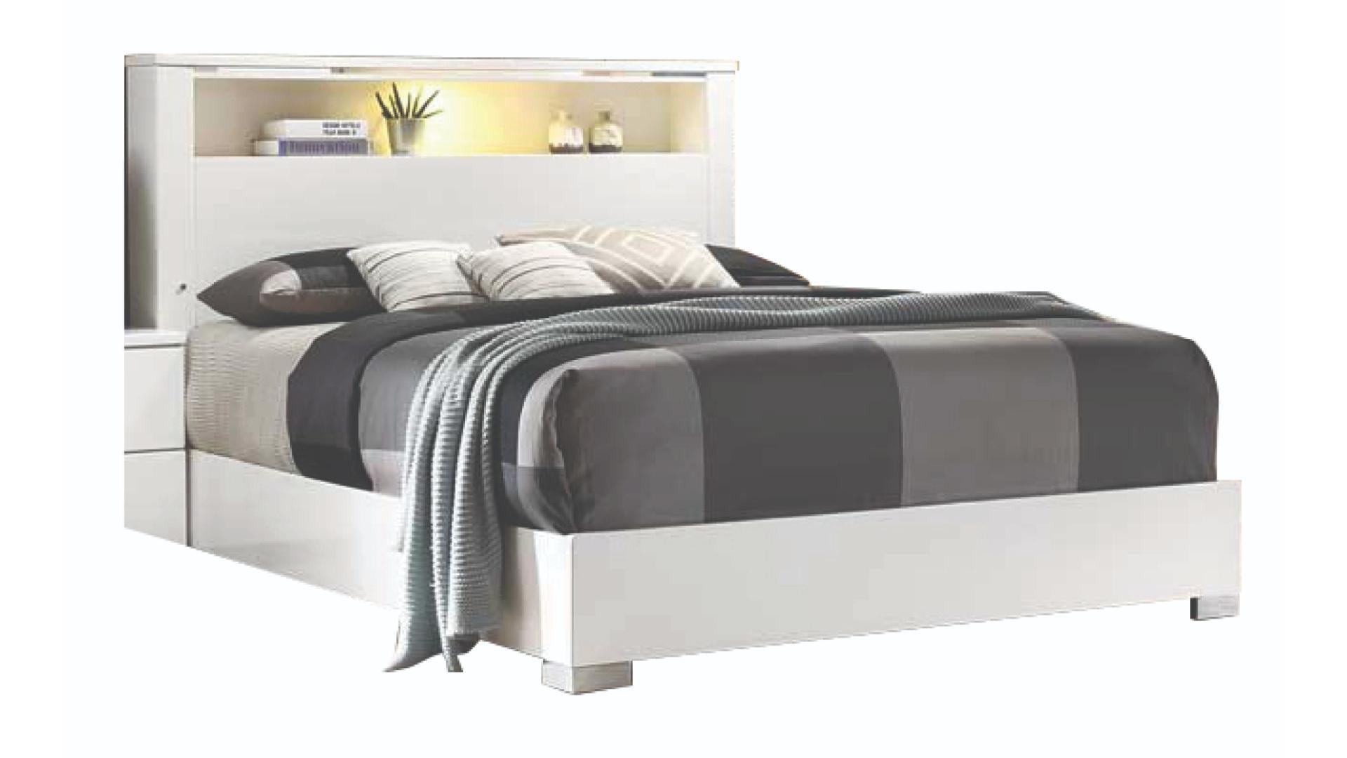 Elaine Bedroom Collection 1021
