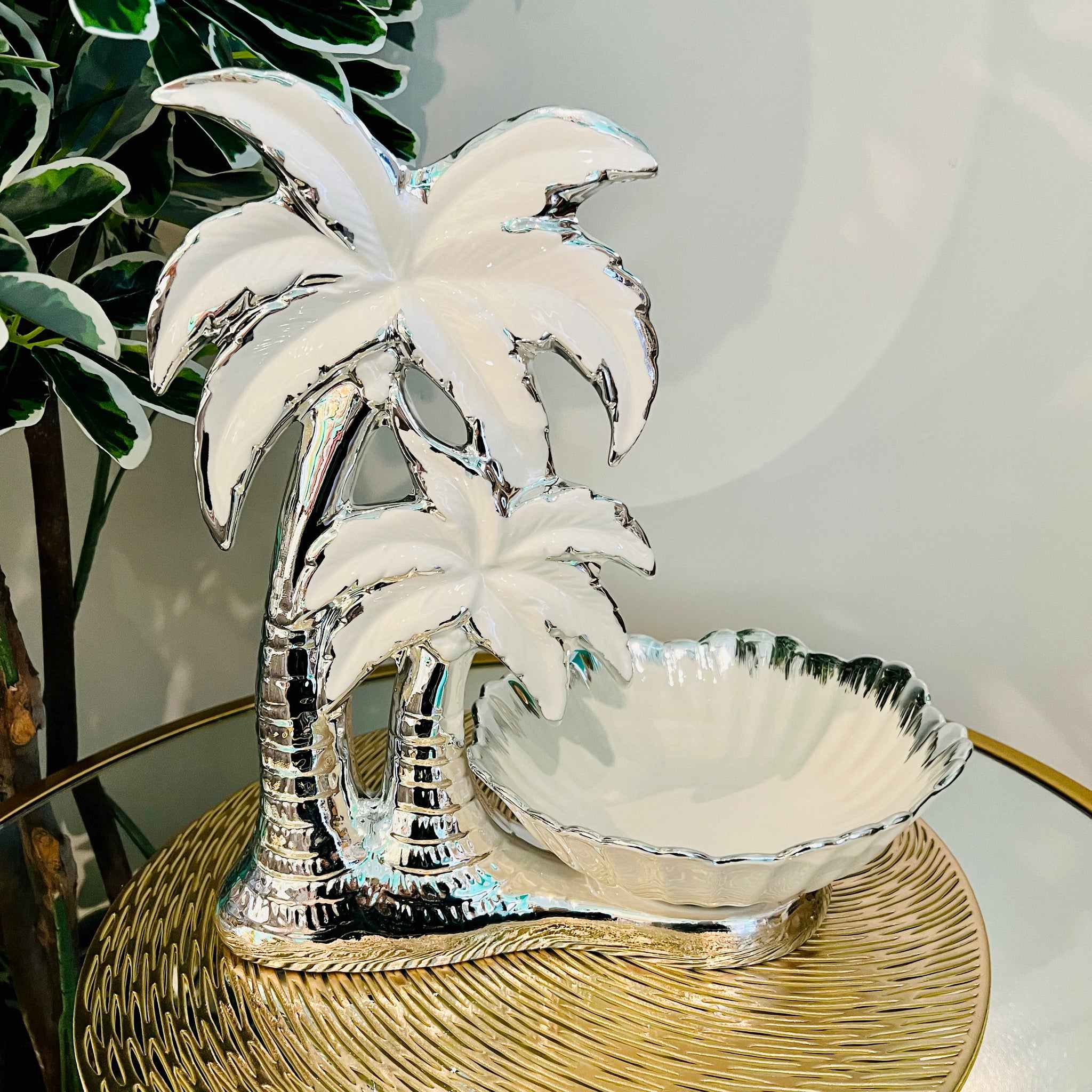 Sculpture Centre Piece Palm with Bowl in Silver Ceramic