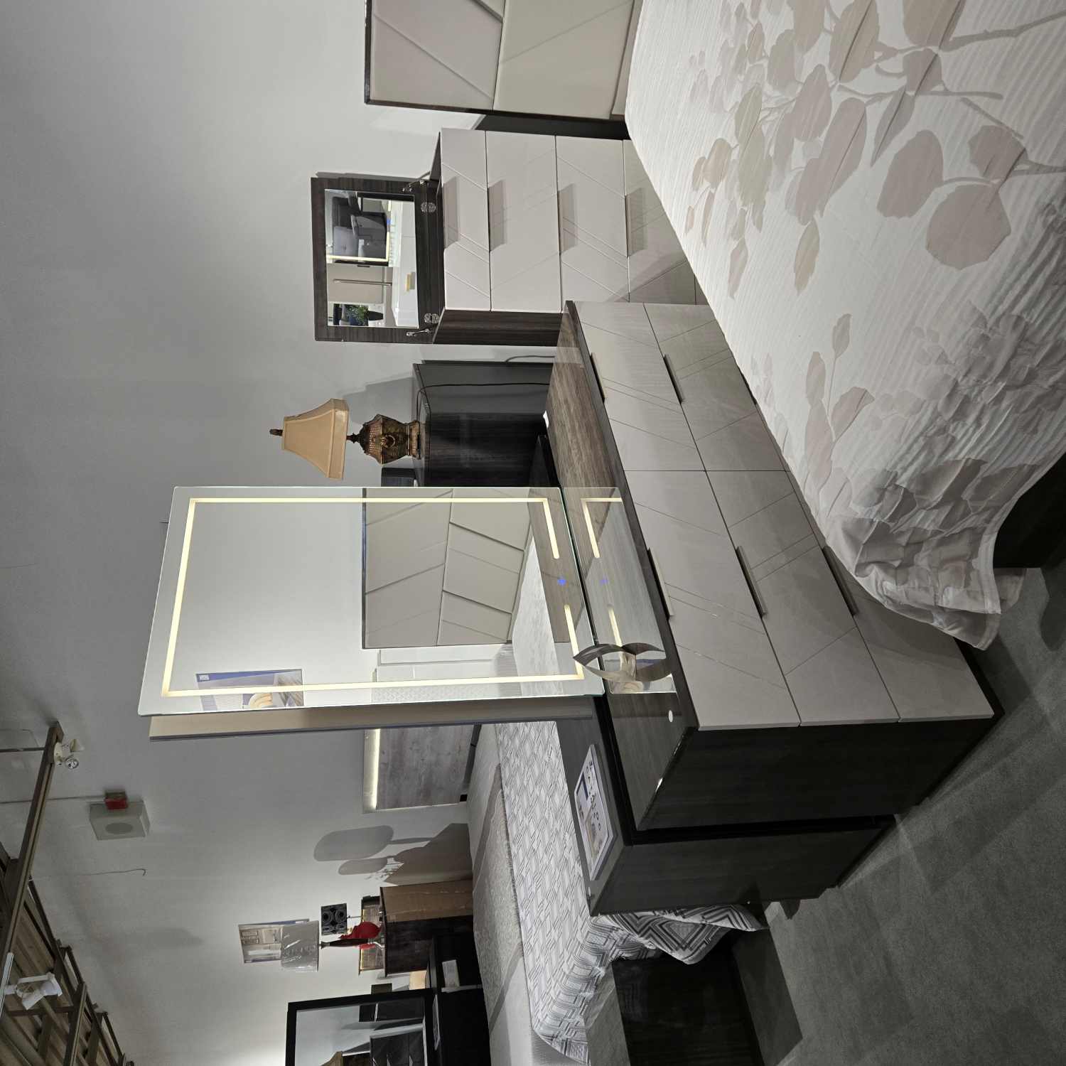 Travis Unique Bedroom Set Grey Angley B157