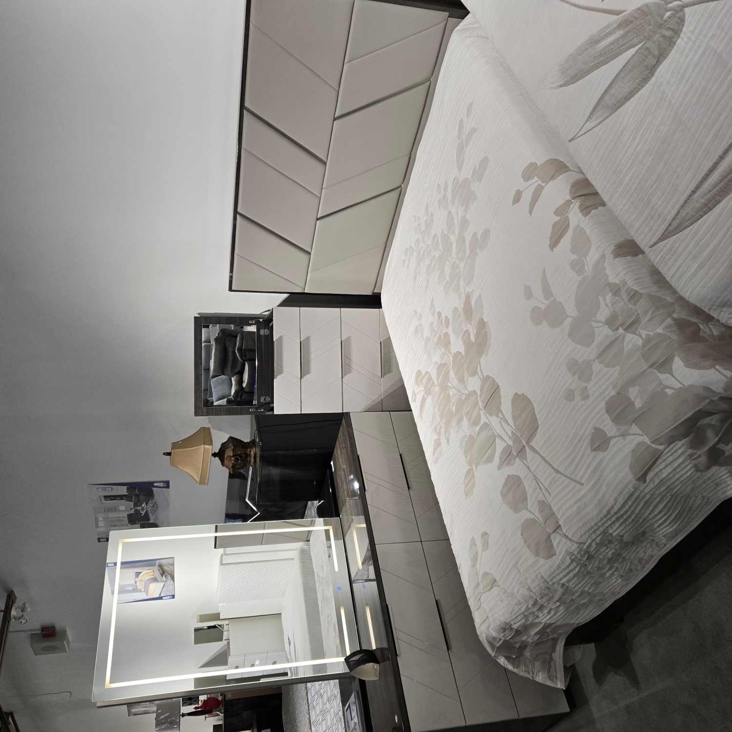 Travis Unique Bedroom Set Grey Angley B157