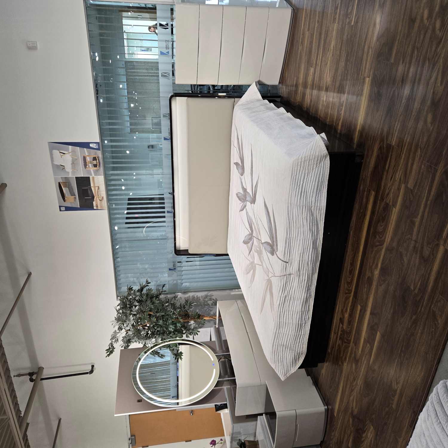 Mario Hydraulic Lift High Gloss Lacquer Bedroom Set Grey & Ebony