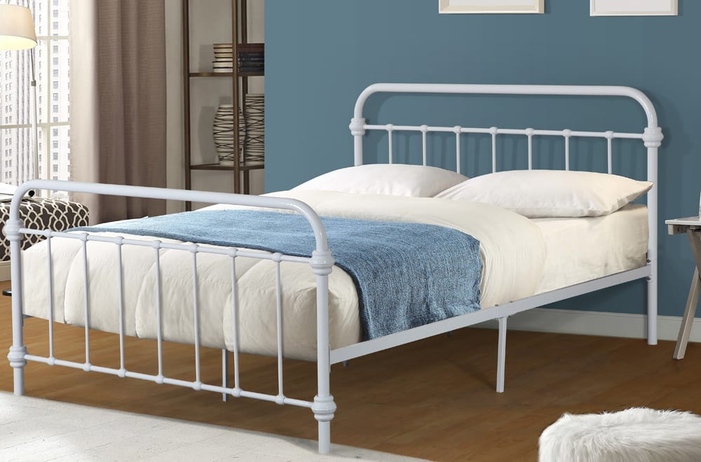 White Metal Bed T2335W
